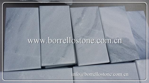 white grey marble tile