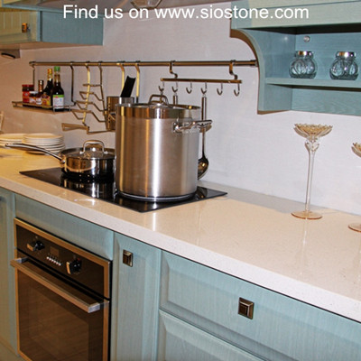 Fresh White with Small Mirror Dust Particle Quartz Stone Slab 