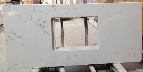 China Artificial Quartz Stone Slab&Tile for Countertop and Solid Surfaces