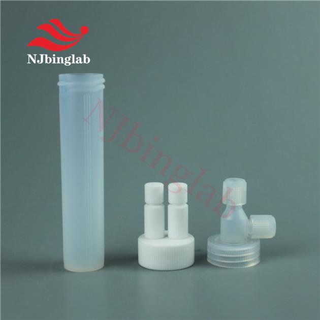 PFA reaction bottles with transfer closure 