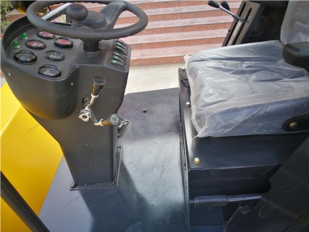 6 Ton Hydraulic Single Drum Vibratory
