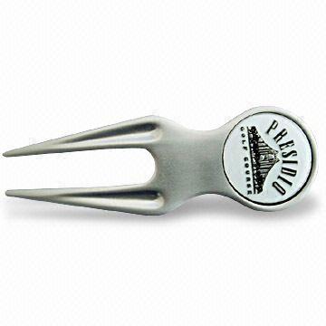 golf divot tool