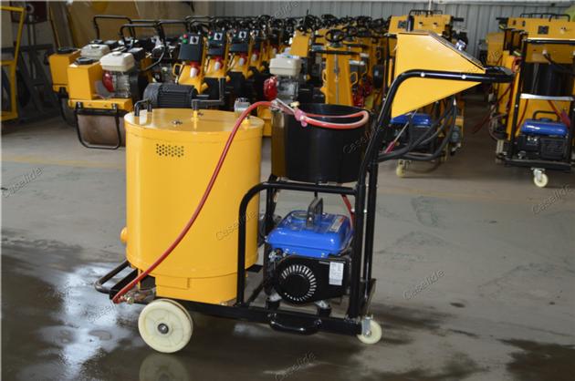 New road surface filling machine