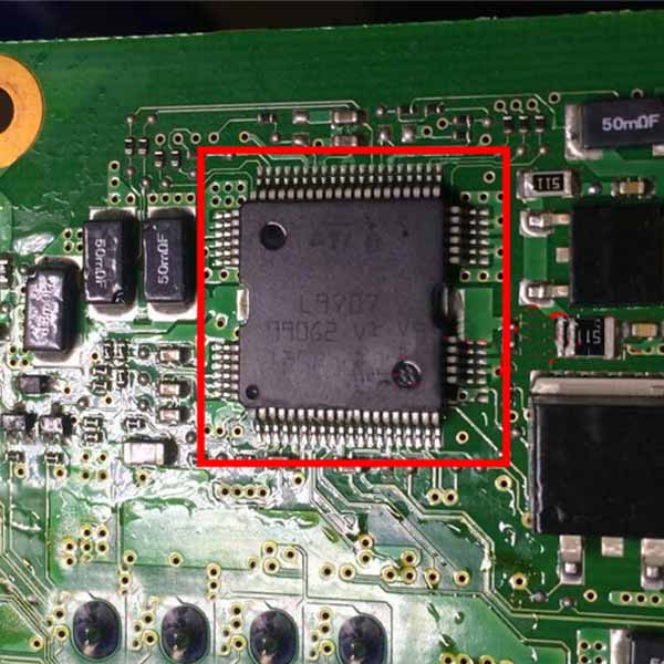 L9707 Auto Engine Computer Board CPU Engine Control Usual Chip