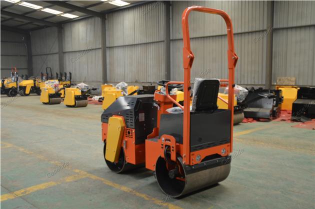  1 Ton Ride on Diesel Engine Mini Compactor Road Roller Small vibratory roller 1 Ton Ride on Diesel 