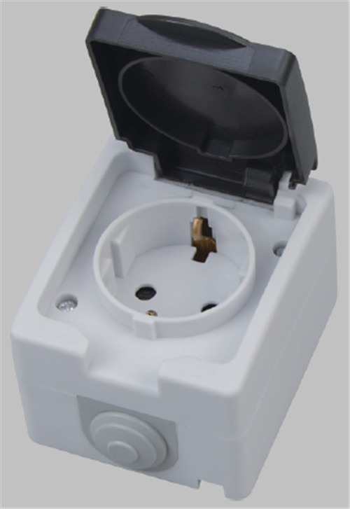 Schuko type water proof  PP material socket 