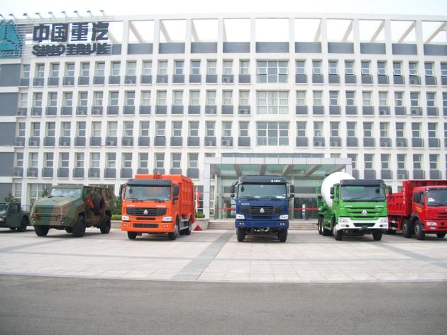 HOWO MINING DUMP TRUCK 70T