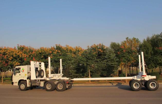 LOG WOOD TRANSPORTATION SINOTRUK