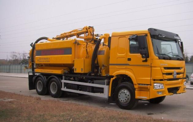 HOWO combination vacuum suction sewer cleaner truck