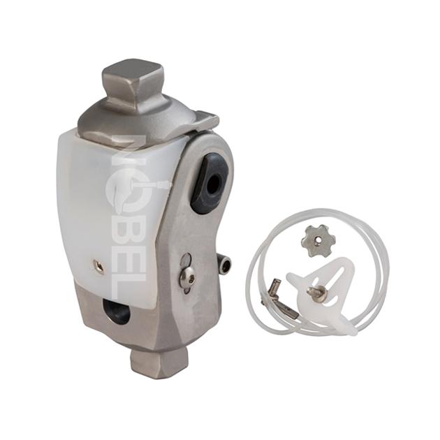 Single axis knee joint with manual lock