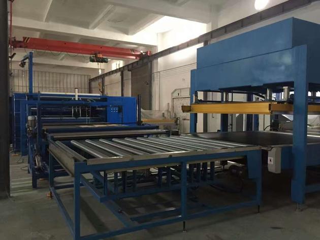 Automatic Mattress Compressing Roll Fold Packing