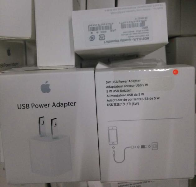 wholesale original apple charger 5w A1385 retail pack