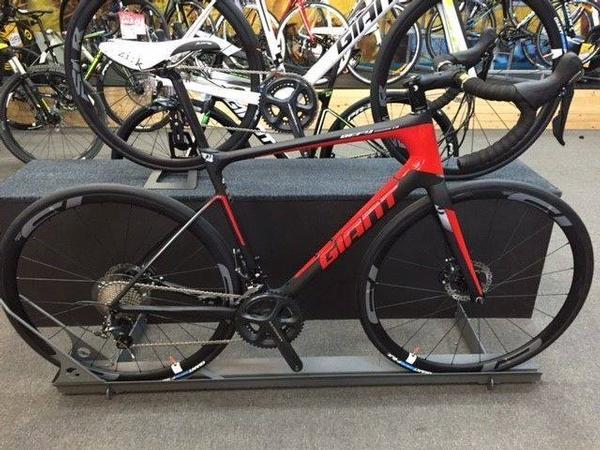 Giant Defy Advanced Pro 1 2015 - Road Bike