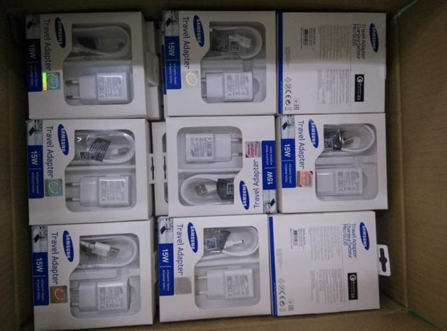  wholesale original samsung charger cable DU4EWE and TA20EWE retail from citigroup 