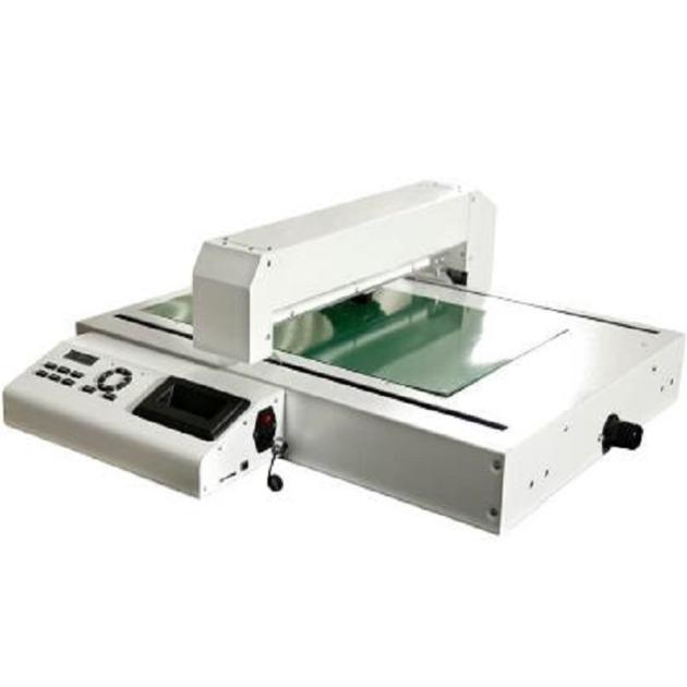 Flat cutting plotter