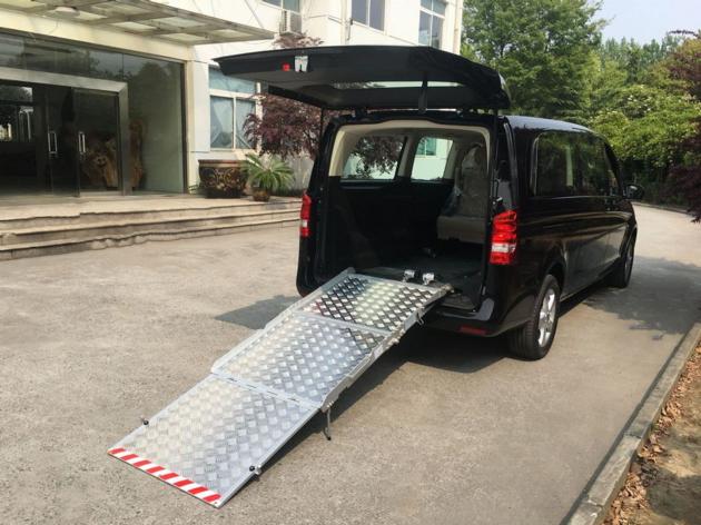 BMWR-3 Manual fold wheelchair ramp for vans