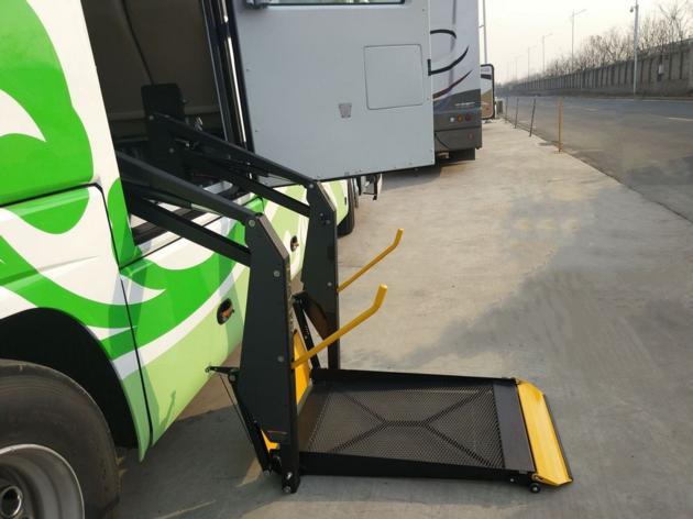 DN 1300 720 Wheelchair Lift