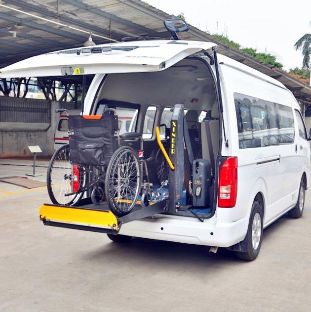 WL D Wheelchair Lift For Vans