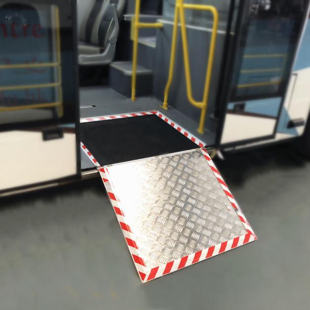 FMWR A Manual Wheelchair Ramp