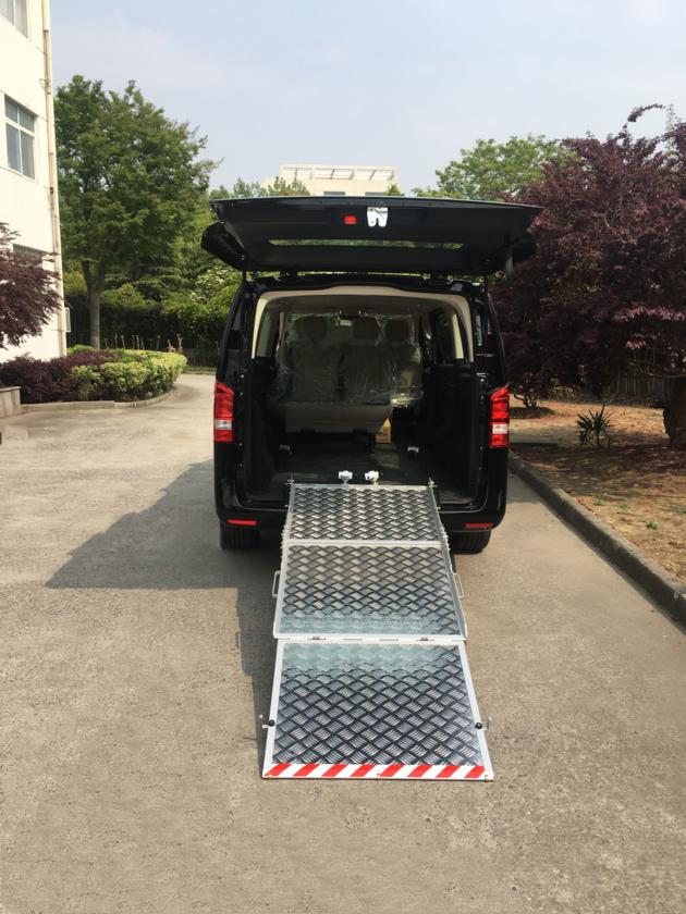 BMWR 3 Manual Fold Wheelchair Ramp