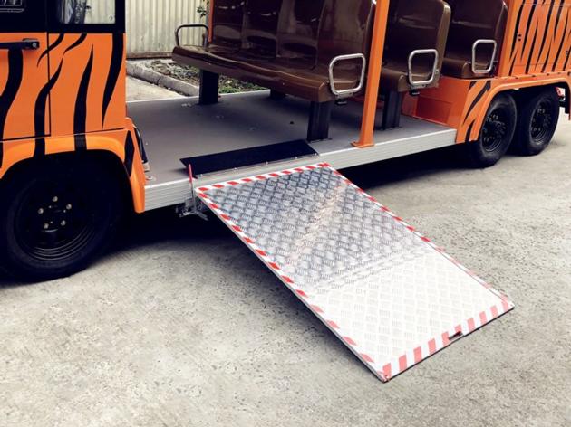 MWR Manual Wheelchair Ramp For Bus