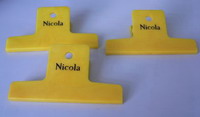 Plastic clip