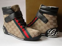 2009 Female admirers gucci high shoes
