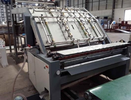 Semi-Auto Flute Laminator With High Feeding