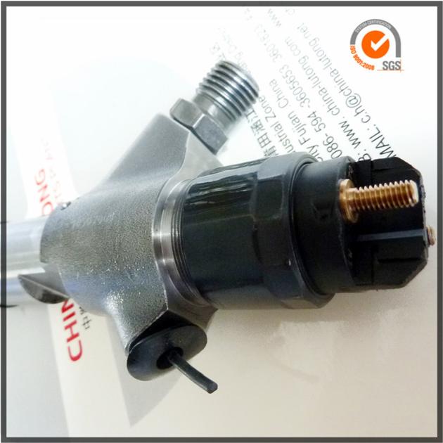 Common rail fuel injector 0445120125 Common rail fuel injector