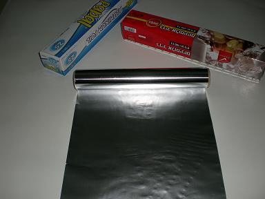 Household aluminum foil roll