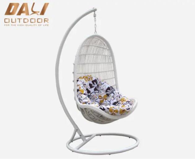 Egg Design Portable Indoor Rattan Patio Swing Chair