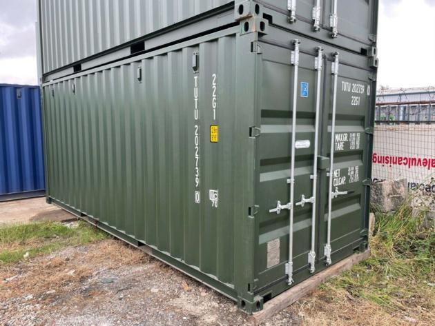 20ft (20’ x 8’) containers