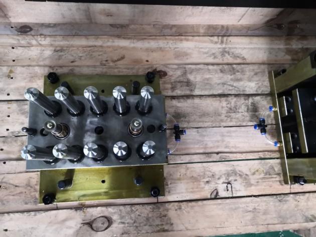 Tube Shoulder Injection Molding Machine