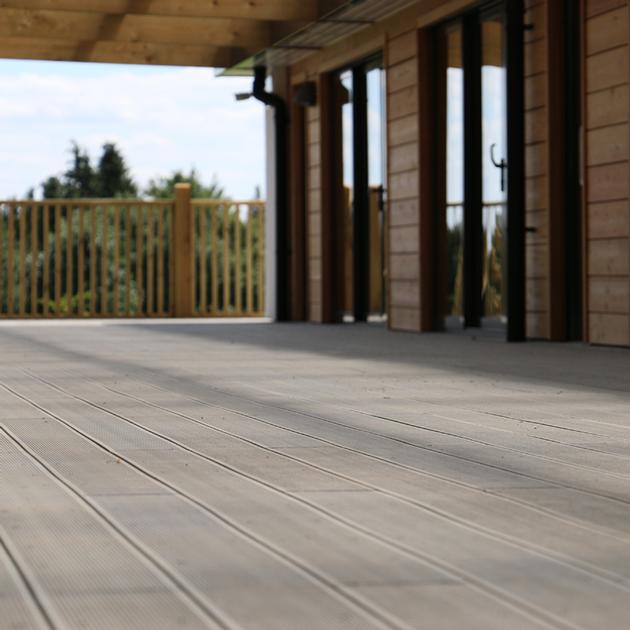 Non Slip Waterproof Interlocking WPC Flooring