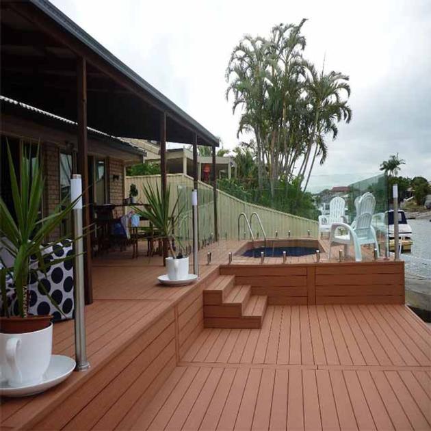 Non Slip Waterproof Interlocking WPC Flooring
