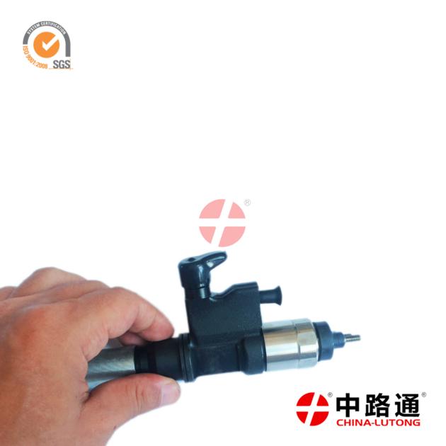 Hight Quality Fuel Injector In Car