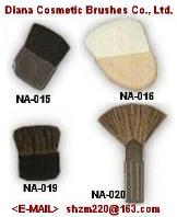 Cosmetic brushes