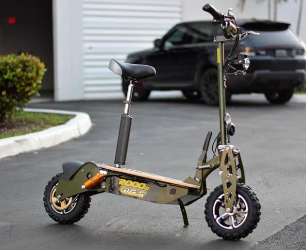 LITHIUM Hyper Racing Gold 2000 Watt 60v Electric Scooter (Army Green)
