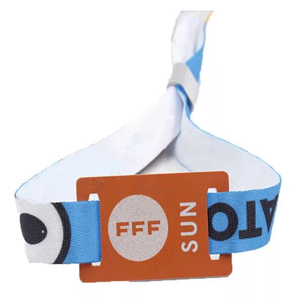 Wristband with tag
