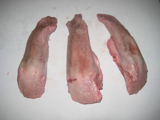 Frozen grade A pork tongue