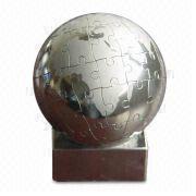 magnetic puzzle globe