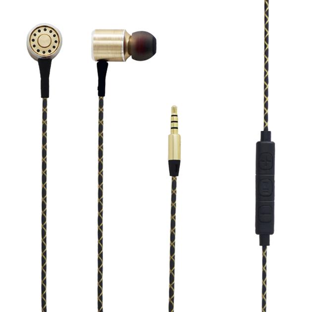 Noise Cancelling Microphone Function And In
