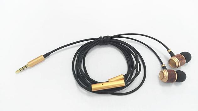 Hi Resolution Durable Wood In Ear