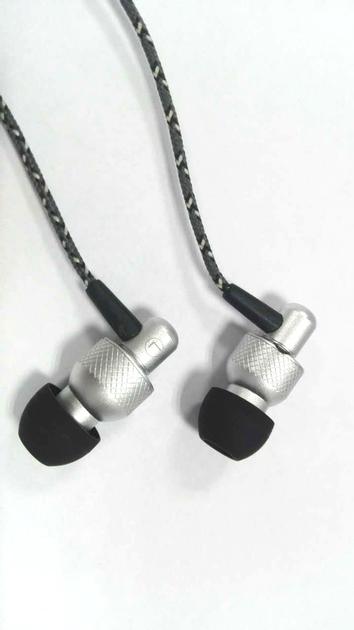 Hot 2016 Fashion Design Noise Cancelling