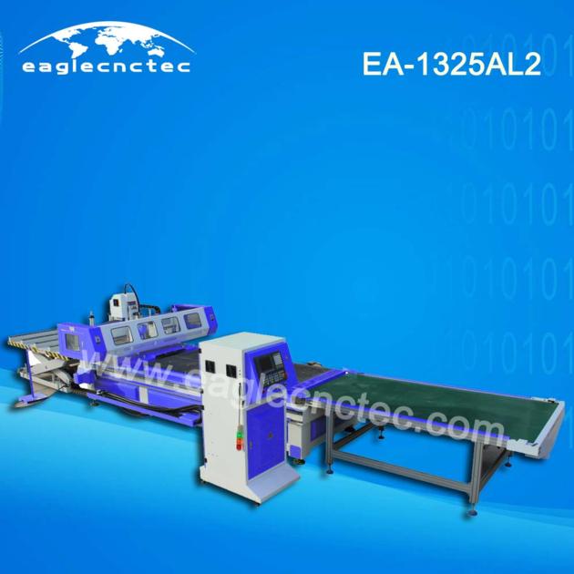 Auto Feeding and Blanking Nesting CNC Router Wood Cutter 