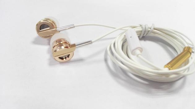 2017 Unique Bass Earphone In Ear Mobile phones earphones  Wholesale From Shenzhen Factory