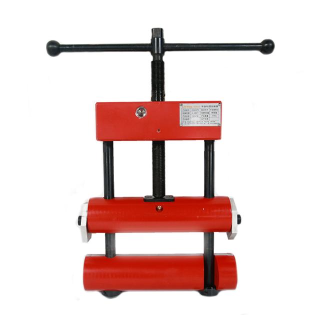 PE Pipe Squeezer