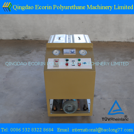 Low pressure pu foam spraying machine