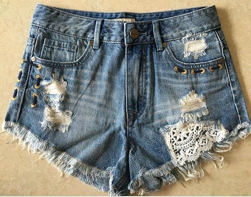 Lady's jeans short