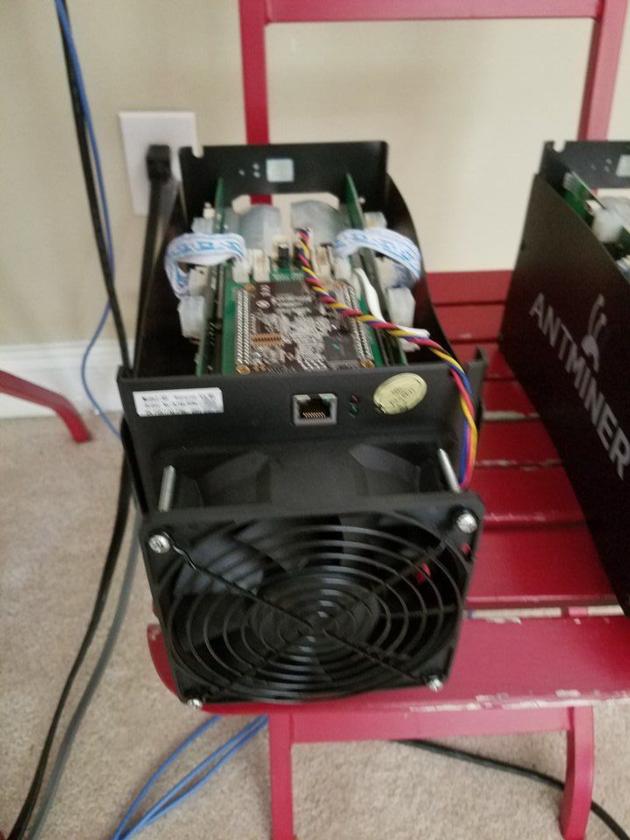 Antminer-S5-bitcoin-ASIC-miner-Bitcoin